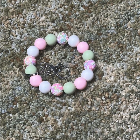 Wild Flowers Soft Pink Pistachio Green White Keychain Bracelet Wristlet Silicone - Picture 2 of 5